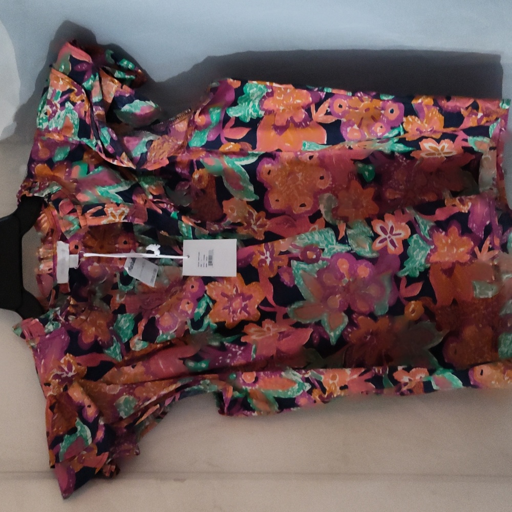 Woman's neck top